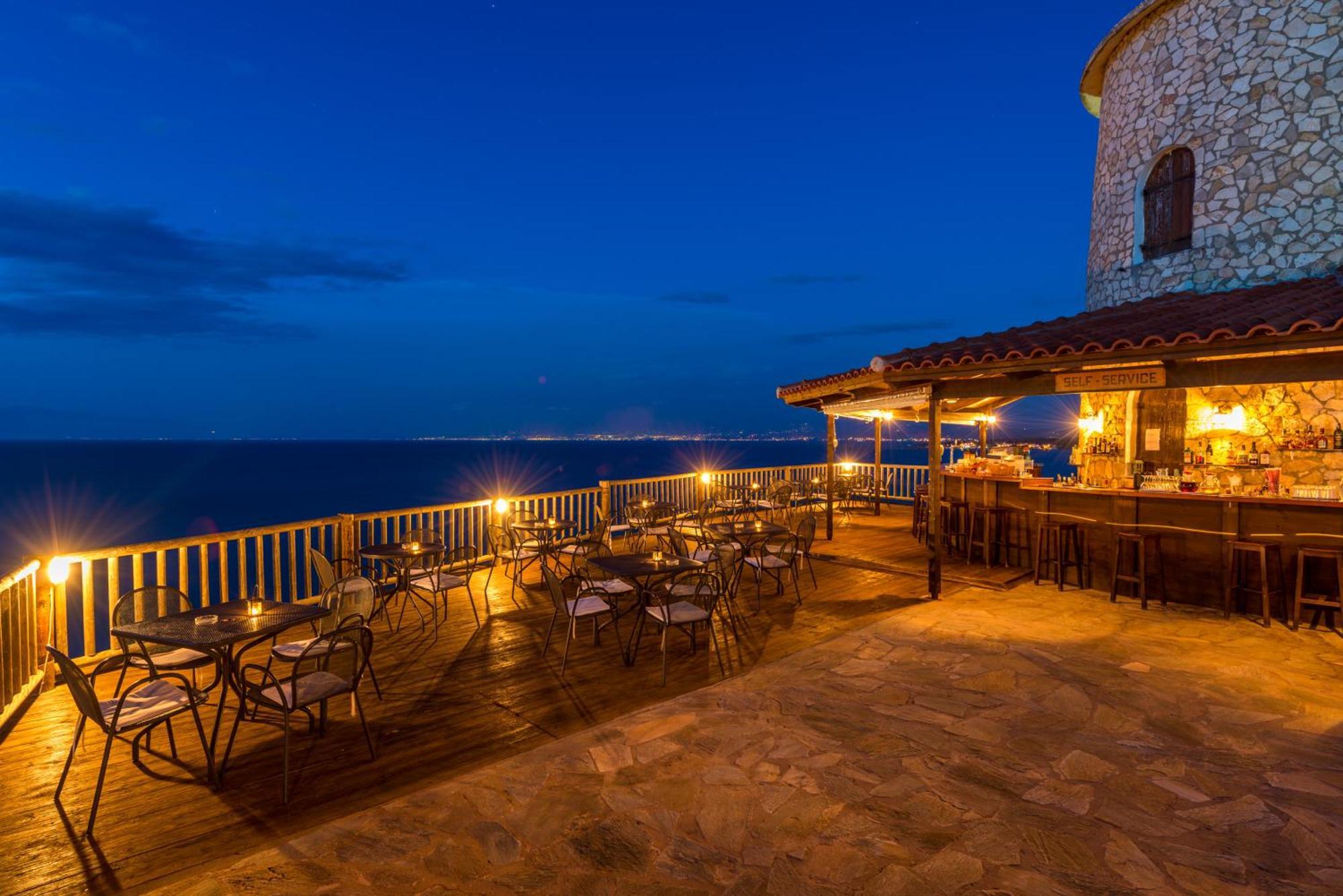 Hotel Pavlina Beach Niforeika Exterior photo