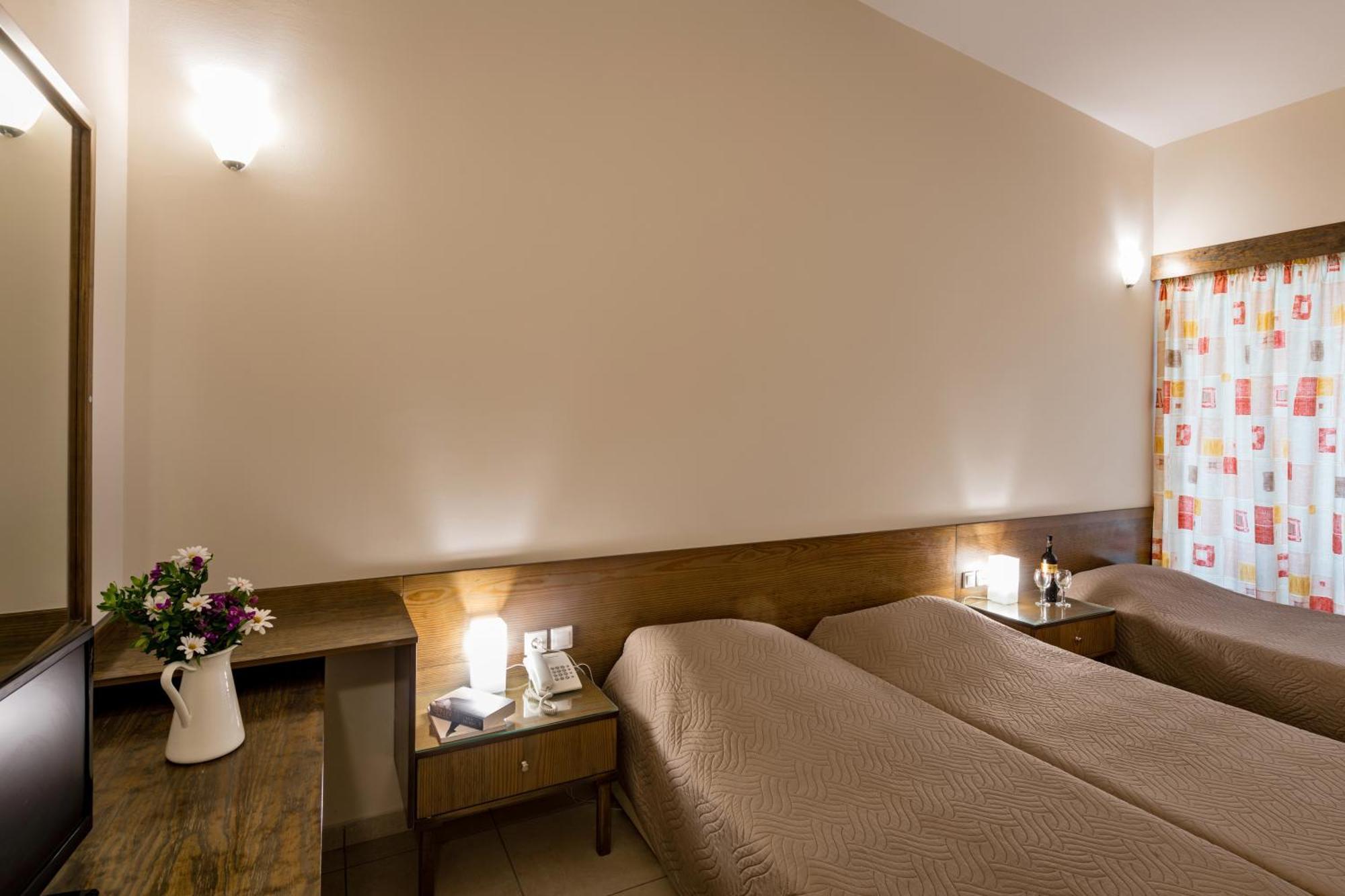 Hotel Pavlina Beach Niforeika Exterior photo