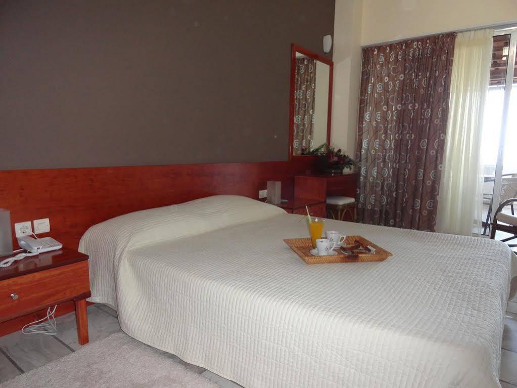 Hotel Pavlina Beach Niforeika Exterior photo